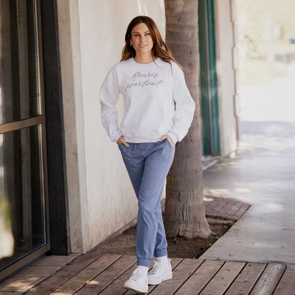 Albion Fleur Crew Neck Sweatshirt White - Picture 2 of 12